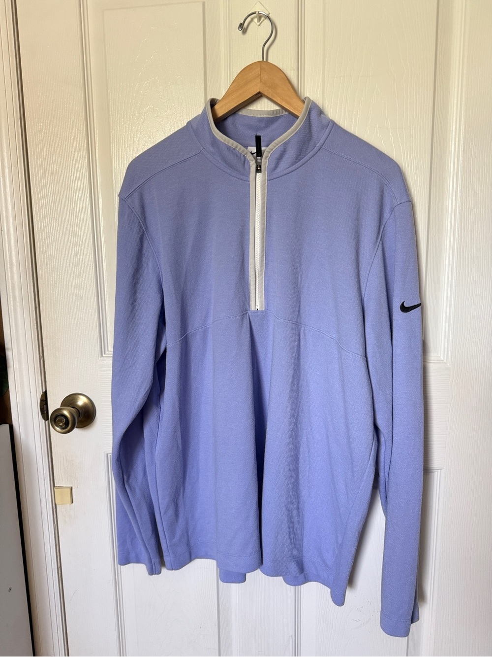 Nike Lavender Half-Zip Pullover with White Trim and Embroidered Swoosh / Size XL